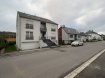 Appartement Location 1 chambre à Colmar-Berg - 1 190 € -- FR --
Home Project vous offre un bel appartement d'une surface habitable d'environ 72 m2, dans une petite copropriété de 4 unités à Colmar-Berg.
L'appartement offre :
- un hall d'entrée avec coin vestiaire
- grand living avec cuisine équipée ouverte et accès à la loggia
- 1 chambre à coucher
- une salle de bains
- WC séparé
Sous-Sol :
- cave
- garage fermé pour 2 voitures
- jardin commun
- buanderie commune
L'appartement est disponible à partir du 01 avril 2020.
Loyer Charges : 1.190 € 210 €
Caution (3 mois) : 4.200 €
Frais d'agence (Loyer TVA 17%) : 1.392,30 €
-- EN --
Home Project offers you a beautiful apartment with a living area of ??approximately 72 m2, in a small condominium of 4 units in Colmar-Berg.
The apartment offers:
- an entrance hall with cloakroom area
- large living/dining room with open fitted kitchen and access to the loggia
- 1 bedroom
- a bathroom
- separate WC
Basement :
- cellar
- closed garage for 2 cars
- shared garden
- shared laundry room
The apartment is available from April 01, 2020.
Rent Charges: 1.190 € 210 €
Security deposit (3 months): 4.200 €
Agency fees (Rent 17% VAT): ? 1.392,30
-- DE --
Home Project bietet Ihnen eine schöne Wohnung mit einer Wohnfläche von ca. 72 m2 in einer kleinen Wohnanlage mit 4 Wohneinheiten in Colmar-Berg.
Die Wohnung bietet:
- eine Eingangshalle mit Garderobenbereich
- großes Ess-/Wohnzimmer mit offener Einbauküche und Zugang zur Loggia
- 1 Schlafzimmer
- ein Badezimmer
- separates WC
Keller:
- Keller
- Geschlossene Garage für 2 Autos
- gemeinsamer Garten
- gemeinsame Waschküche
Die Wohnung steht ab dem 01. April 2020 zur Verfügung.
Miete Nebenkosten : 1.190 € 210 €
Kaution (3 Monate): 4.200 €
Maklergebühren (Miete 17% MwSt.): 1.392,30 €
Ref agence :1315