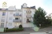 Appartement Location 1 chambre à Mamer - 1 000 € Nous vous proposons en location cet appartement de +-40m² situé au deuxième étage d'une résidence en très bon état de 1996 à Mamer. Proche de toutes commodités, il se compose comme suit : - Hall d'entrée - Chambre à coucher - Cuisine équipée séparée - Salle de bain + WC - Une cave - Un local séchoir - Un local vélos/poussettes Un parking privé est également disponible pour les résidents.!!! CONTRAT DE TRAVAIL CDI OBLIGATOIRE !!!Pour plus de renseignements ou une visite, veuillez contacter le 28.66.39.1.Ref agence :72317