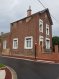 Maison Vente 3 chambres à Hautmont - 102 600 € INDIVIDUELLE. INDIVIDUELLE Spacieuse maison proche de toutes commodités, pour vous convaincre elle vous propose en rez de chaussée : cuisine équipée récente ouverte vers la salle à manger, salon, wc, salle de bains. Au 1er étage : 3 chambres et grenier aménageable au dessus. Cave, garage, stationnement dans la propriété, terrain le tout entièrement clos sur 258 m². Classe énergie : vierge