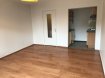 Vente - Appartement à Illkirch-Graffenstaden prix : 55 000 € ILLKIRCH NORD, idéal primo-accédant ou investisseur, au calme et à proximité du tramway et tous commerces, venez découvrir ce spacieux F1 de 30,45 m² implanté en quartier résidentiel à 10 minutes en voiture de l’hyper centre de Strasbourg (25 minutes en tramway) et à 5 minutes du parc d’innovations d’Illkirch (Fac de pharmacie, école hôtelière etc.)
Le bien est composé d’une entrée avec dégagement et placard mural, une salle d’eau avec douche, WC et lavabo, une grande pièce à vivre de 19,59 m² et une cuisine labo équipée (frigidaire, évier, plaque de cuisson, hotte) ainsi qu’une cave en sous-sol.
Informations complémentaires : Etat impeccable et habitable de suite (pas besoin de rafraichissement), double vitrage, concierge à demeure, stationnement libre et en quantité, chauffage et eau chaude collectifs gaz, taxe foncière 370 €.