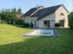 Maison individuelle Vente 3 chambres à Thionville-Guentrange - 560 000 € Maison individuelle d'environ 160m² édifiée en 2000 sur 12.37 ares de terrain clos et arboré, comprenant une entrée, wc avec lave mains, cuisine équipée ouverte sur salon-séjour avec accès terrasse et jardin. Au 1er demi niveau trois chambres, salle de bains ( douche et baignoire ) et wc . Au deuxième demi niveau pièce ouverte en mezzanine.
Buanderie chaufferie, Garage deux voitures, local piscine .
Double vitrage PVC, chauffage gaz, piscine chauffée
Rafraîchissement et décoration à prévoir.