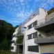 Appartement Vente 2 chambres à Sainte-Ruffine - 178 000 € A l'orée du bois, en rez de jardin et au pied de la commune de Sainte Ruffine.Nous vous proposons un appartement dans une résidence de standing construite en 2015.Ce bien de 64 m2 comporte une entrée avec placard, un WC, une salle de bains, 2 chambres, une cellier et une cuisine avec un salon.Il bénéficie également d'un garage motorisé fermé, d'une place de parking privative et d'un local à vélo commun.Vous serez séduit par la qualité de ce bien qui dispose aussi d'une terrasse ouverte sur un jardin privatif de 375 m2.L'appartement peut accueillir une personne à mobilité réduite.COUP DE COEUR ASSURE !!!Nombre de lots: 45 (appartements) + 86 (terrasses, jardins, parkings et garages etc...)Taxe foncière: 700 '|anCharges mensuelles: 100 'Le prix de vente est de 178000 ' et les honoraires sont intégralement à la charge du vendeur.