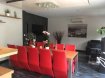 Duplex Vente 4 chambres à Freyming-Merlebach - 198 000 € Bien exceptionnel, rare à la vente
Superbe duplex de 200 m², une belle entrée spacieuse avec placard intégré dessert une très grande pièce à vivre : salon, salle à manger et cuisine entièrement équipée avec îlot central, le tout donnant sur une terrasse de 18 m² sans vis à vis.
Suite parentale avec un immense dressing et une salle de bain avec baignoire, douche, placards intégrés et meuble double vasques. Wc indépendant.
À l'étage : un palier avec de grands placards intégrés, 3 chambres avec placards intégrés, salle d'eau avec WC, douche et lavabo.
Garage.
Jardin privé à l'arrière de l'immeuble, sans vis à vis, entièrement aménagé : barbecue, four à pizza, piscine chauffée (clim), cuisine d'été entièrement équipée dans maison de jardin.
