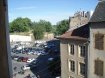 Appartement Location 3 chambres à Thionville - 700 € c.c. En plein centre de Thionville, a 5mn à pied de la Gare. Duplex composé d'une entrée avec placard, grand séjour avec cheminée, cuisine ouverte et équipée une salle de bains, un wc, une chambre, une pièce dressing ou petite chambre. A l'étage une mezzanine, une chambre avec salle d'eau (douche et wc).