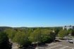 Appartement Vente 2 chambres à Lallange - 449 000 € immohub, votre partenaire dans l'immobilier à Esch-Lallange, vous propose un appartement de 70 m2 avec 2 chambres à coucher au 5ième étage d'une résidence avec ascenseur.
L'appartement se compose comme suit:
-Hall d'entrée avec garderobe encastrée et interphone 5,61 m2
-WC séparé 1,13 m2
-Living 20,49 m2 avec sortie au balcon de 3,45 m2
-Cuisine indépendante équipée (Four, Microondes,Lave-vaiselle...) 9,29 m2 avec accès au balcon
-Chambre I 12,24 m2
-Chambre II 13,97 m2 avec sortie au balcon
-Salle de bain (Lavabo, Baignoire, sèche serviette)
-Le bien se complète par une cave privative
Détails:
-Double vitrage
-Chauffage au gaz
-5ième étage avec ascenseur
-Parking en commun devant la résidence
-Proximité: Ecoles, Transport public, Supermarché...