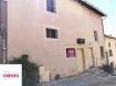 Maison Vente à Onville - 55 500 € En exclusivité l'IMMOBILIERE DELARUE vous propose cette maison de village de 156 m2 située au c'ur du village de Onville'pas de garage, pas de terrain, excepté un petit balcon sur l'arrière.Elle offre de nombreuses possibilités, des dalles sont présentes, sanitaires également.Prévoir une distribution des pièces, chauffage et d'autres travaux d'aménagement.Le bien est en cour de changement de destination vers l'habitation.Avis aux bricoleurs!Le prix de vente de 55 500 euros et les honoraires sont à la charge du vendeur.