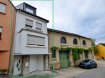 Maison mitoyenne Vente 4 chambres à Ehnen - 895 000 € SCHAUS Immobilier propose à la vente cette charmante maison mitoyenne entièrement rénovée avec garage, sise à Ehnen dans un environnement calme et agréable, se composant comme suit :
.La cuisine équipée et aménagée neuve avec un plan de travail en granit ; équipée de toutes les commodités notamment un lave-vaisselle, un four, un four à micro-ondes, un frigo et un congélateur. Le jardin est accessible depuis la cuisine.
.Le WC séparé avec espace buanderie.
.Le salon/salle à manger lumineux dont le sol est revêtu d’un beau parquet.
Au premier étage se trouvent :
.La première chambre d’une surface d’environ 15,00m2.
.La deuxième chambre d’une surface d’environ 20,00m2.
.Une première salle de douche à l'italienne, moderne, avec double vasque et WC.
Le deuxième étage est aménagé comme suit :
.La troisième chambre.
.La quatrième chambre, la chambre parentale avec vue sur les vignes d’une surface d’environ 25,00m2 avec une salle de douche avec douche à l'italienne (+/- 5,00m2).
La maison est complétée par :
.Un garage d’une profondeur d’environ 9,35m équipée d’une porte motorisée
.Une chaufferie
.Un grand jardin naturel aménagé en terrasses, sans vis-à-vis dernière avec une vue imprenable sur les vignes de la Moselle luxembourgeoise.
Concernant les équipements de la maison :
.Les fenêtres sont en double vitrage avec des châssis en PVC.
.La chaudière est au mazout.
.La toiture est neuve et recouverte en ardoise.
N’hésitez pas à nous contacter pour tout renseignement complémentaire et un rendez-vous de visite.
Les honoraires de négociation sont à la charge du vendeur.
Ref agence :VM0299