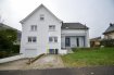 Maison individuelle Vente 6 chambres à Dahlem - 1 650 000 € L'agence immobilière Christine SIMON a le plaisir de vous présenter en exclusivité cette superbe maison unifamiliale, située à Dahlem proche de l'école.
La particularité de cette demeure est quelle a deux maisons construites sur une parcelle cadastrale de 7,25 ares, commencent par la,
Maison 1 de 2015
Maison à basse énergie
Surface utile approximative de 149,23 m2 dont 109,23 m2 habitables.
Passeport énergétique: B-B
Au rez-de-chaussée:
-Le hall d'entrée, coin vestiaire
- Un espace vie lumineux d'environ 39 m2, ouvert vers la cuisine équipée avec un accès vers la terrasse d'environ 15 m2 et le jardin d'env. 4 ares.
-Hall, toilette séparée, buanderie et débarras avec local technique.
-escalier en bois massif vers l'étage
Le premier étage vous offre un hall de nuit,
- 3 chambres à coucher dont une avec dressing de 13,67 m2 et deux de 12,40 m2.
- Une salle d'eau, wc, lavabo et fenêtre.
Accès vers le grenier non aménagé dans le hall par un escalier , servant uniquement entant que grenier de stockage d'env. 30 m2 au sol.
Triple vitrage, façade isolante 29 cm, chaudière pompe à chaleur, chauffage au sol, toiture isolée couverture en tôle de zinc. (Zinkblechabdeckung)
Maison 2,
Surface utile approximative 255,78 m2 dont 116,08 m2 habitables.
Construite en 1976
Passeport énergétique: E-F.
Au sous-sol;
Chaufferie, wc séparé, buanderie, garage de 30 m2 et une cave derrière de 30 m2.
Rez-de-chaussée:
-Hall d'entrée
-Salon, salle à manger de 29 m2,
-Cuisine équipée indépendante, accès vers la terrasse de 42 m2 et un grand jardin.
A l'étage.
-Hall de nuit
3 chambres à coucher dont une de 12,80 m2 et deux de 14,40 m2.
- Une salle de douche avec toilette, lavabo, fenêtre.
Au combles:
Grenier non aménagé de 63 m2 au sol, possibilité de faire une chambre parentale, raccordement eau, chauffage et électricité sont déjà prévus.
Techniques:
Chaudière à mazout de 1996, ballon changé novembre 2022, double vitrage en pvc, eau, électricité et canal revus en 2013, toiture ardoise artificielle, nettoyage toiture en septembre 2022.
Disponibilité juillet 2023.
Si maintenant vous êtes persuadés d'avoir trouvé votre nouvelle maison, n'hésitez pas et contactez Christine SIMON, pour de plus amples renseignements ou une visite, Tel: 621 189 059 tel: 26 53 00 30 1 ou par mail à info@christinesimon.lu
Au plaisir de vous rencontrer.
Nous sommes en permanence à la recherche des biens pour nos clients solvables, actuellement nous sommes à la recherche de locations pour nos clients, donc si vous désirez vendre ou louer appelez l'agence immobilière Christine SIMON.
La commission de vente est aux frais du vendeur.