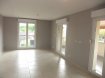Appartement Vente 2 chambres à Breistroff-la-Grande - 230 000 € Grand appartement F4 avec 100 m2 habitables plus 2 balcons et double garage individuel, au 2eme étage dans petit résidence de 5 appartements: Entrée, espace ouvert de 36.12 m2 avec salon séjour et coin cuisine équipée (four, plaque, hotte, frigo, lave V) accès balcon couverte 15.08 m2, 2 chambres (20.87 m2 et 13.20 m2) dont 1 avec accès vers balcon 5.77 m2, SdB éq avec baignoire et douche 6.51 m2, WC séparé, buanderie séparé 5.10 m2, dressing 5.02 m2. Chauffage au sol. Grand garage (2 voitures) individuel 28.55 m2. Intercom.
