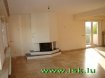Appartement Location 4 chambres à Howald - 2 500 € Howald ** Ceinture des Rosiers**
GRAND APPARTEMENT 4,CHAMBRES
Hall , Living en L avec feu ouvert sol en marbre ,
Belle Cuisine équipée avec machine a laver combiné seche linge , Wc séparé ,
Quatre chambres avec Parquet,
Une Salle de bains et Une salle de Douche avec Wc, (Rénové)
Garage et emplacement extérieur
Disponible pour le 01/08/2019
Ref agence :916999