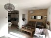 Appartement Vente 2 chambres à Longwy - 250 000 € Situé en 1er étage d'une petite copropriété de 2 lots en parfait état, syndic bénévole : assurance de l'immeuble pour les 2 lots : 535 €/an et TAXE FONCIERE / 1517 €/an) - Aucun travaux à prévoir.
- 1er étage :APPARTEMENT - 95 m² entièrement carrelé et rénové comprenant :
Entrée dégagement, SALON-SEJOUR ouvert CUISINE équipée : espace très lumineux avec accès à la terrasse de 6 m², couloir SALLE de BAINS avec baignoire, w-c indépendant, espace bureau et dressing. Chauffage individuel au gaz (chaudière connectée et domotique pour l'éclairage et le chauffage), (90 €/mois gaz + électricité : 35€/mois )
les communs totalement rénovés : façade refaite, toiture en très bon état. Interphone avec caméra ouverture à distance et chauffage électrique)
Cave commune de 80 m².
Contact :Emmanuel COLSON 07.81.30.24.02