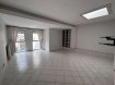 Sarreguemines 3 pièces - 150 m². Exceptionnel, au centre ville de Sarreguemines, au premier étage d'une petite copropriété. 

Découvrez cet appartement de 150 m² offrant salle de séjour ouverte sur cuisine, le tout sur 80m², 2 grandes chambres à coucher, salle d'eau, WC individuel, dégagement et cellier. 

L'appartement dispose de 2 caves, ascenseur et chauffage individuel au gaz. 

A découvrir rapidement : contact chez Nord Sud Immobilier à Sarreguemines, Rohrbach les Bitche, Diemeringen et Bitche au 0372640102
Copropriété de 18 lots - dont 6 lots habitation. (Pas de procédure en cours).
Charges annuelles : 2320.00 euros.