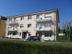 Appartement Vente 3 chambres à Bereldange - 850 000 € LUXPROIMMO vous propose ce bel appartement de 3 chambres à coucher idéalement situé à Bereldange.
Au 1er étage d'une belle résidence de 8 unités sans ascenseur et disposé comme suit:
Hall d’accueil, wc séparé, salle de bains, cuisine équipée indépendante avec accès au balcon situé à l'arrière de l'immeuble. Spacieuse pièce de vie avec cheminée et accès au balcon situé à l'avant. 3 belles chambres à coucher de 12,16m²; 12,80m² et 18,90m² complètent ce bien.
Au sous sol: Buanderie commune et cave privée;
Combles: Grenier privé de rangement et stockage;
A l’extérieur: Garage individuel fermé pour une voiture et un emplacement également pour une voiture à l'avant de l'immeuble.
Immeuble bien entretenu, pas de travaux prévus.
Situation géographique :
L’immeuble est situé dans un quartier résidentiel de Bereldange, rue à faible trafic, zone 30. Proche de toutes commodités, commerces, supermarché, restaurants, transports en commun…. Entourage essentiellement caractérisé par des immeubles à appartements et des maisons de style architectural varié.