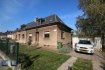 Maison jumelée Vente 3 chambres à Schifflange - 680 000 € Maison libre de trois côtes sur un terrain de 6,67ares.
Comprenant: Hall d'entrée, salon, salle à manger, cuisine équipée avec accès direct sur une spacieuse terrasse et jardin, trois chambres à coucher, bureau, salle de douche, grenier.
Sous-sol: Buanderie, chaufferie, cave, Wc séparée, accès a la terrasse couverte et au jardin.
Garage pour une voiture, emplacement extérieur pour deux voitures.
Située a proximité du centre ville, écoles, commerces, bons accès aux transports en cumins ainsi qu'au réseau routier et autoroutier.
Ref agence :SLVCEM210