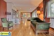 Appartement Vente 4 chambres à Metz - 445 000 € APPARTEMENT FAMILIAL D'EXCEPTION F7-4CH 190 M²
¤¤¤UNE EXCLUSIVITÉ CAPT’IMMO¤¤¤
IDÉALEMENT SITUE A LA VAQUINIERE ENTRE LE
JARDIN BOTANIQUE ET LE PARC DE COURCELLES
A 4 mn de l’autoroute A 31 Metz, Luxembourg, Nancy.
Accès Metz Centre
¤ A 400 m. arrêt TCRM ligne L1 EUROPA COURCELLES. Ligne directe place de la République, gare SNCF
passage toutes les 12 à 20 mn.
¤ A 300 m. du Canal de la Moselle
¤ A 1800 m. de la gare SNCF.
¤ A 1600 m. de la Place de la République.
¤ A 5 à 15 min des écoles et périscolaire.
¤ A proximité immédiate des services publics et commerces.
Découvrez cet appartement de réception et familial,
dans une résidence soignée de 4 appartements.
Un appartement par étage.
Au deuxième étage avec ascenseur.
Il bénéficie d’une situation idéale, secteur recherché,
dans un environnement calme.
Grands espaces verts, boisés et de loisirs.
Sans nuisances. Faible circulation routière.
Vous jouirez d’une vue panoramique sur les côtes de Moselle.
Le tout rayonnant comme un petit bout de campagne à 10 mn
du cœur de ville. Grands espaces verts, boisés et de loisirs.
Idéalement exposé, traversant, très lumineux.
L'accès de la résidence offre une bonne sécurisation.
Le bien idéal, de par sa fonctionnalité, sa situation,
il comblera toutes les familles en recherche d’un cadre
de vie rare.
Ici plus qu’ailleurs, le mot patrimonial n’est pas un vain mot.
Vous aurez plaisir à recevoir dans ce bien convivial votre
famille, vos amis.
¤ TRIPLE ESPACE DE RÉCEPTION SUR 70 M²,
SALON, SÉJOUR, SALLE A MANGER EN ENFILADE.
¤ CUISINE ÉQUIPÉE INDÉPENDANTE AVEC OFFICE, BUANDERIE, ATTENANT.
¤ 4 CHAMBRES
¤ 1 SALLE DE BAIN AVEC BAIGNOIRE ET DOUCHE.
¤ 1 SALLE DE DOUCHE.
¤ 2 WC INDÉPENDANTS.
¤ 1 GARAGE INDÉPENDANT AVEC PORTE MOTORISÉE.
¤ 1 CAVE ET UNE PLACE DE PARKING
COTE JOUR :
Dès l’entrée de l’appartement, vous accédez à l’espace
d’accueil réception, donnant directement sur les pièces de réceptions salon séjour, salle à manger en enfilade sur 70 m².
Les pièces de réceptions jouissent d’un ensoleillement maximal,
grâce aux volumes des fenêtres et des portes-fenêtres ouvrant de plein pied sur les balcons terrasses 35 m², parfaite orientation,
avec en prolongement vue directe sur l’environnement paysager, avec sa végétation luxuriante, de multiples plantations, arbres et massifs.
Vous disposerez d’une cuisine indépendante avec une pièce office buanderie le tout sur 23 m².
2 WC indépendants complètes la partie jour.
COTE NUIT :
Quatre Chambres de 14 à 20 m² avec accès aux balcons terrasses.
Une salle de bain avec baignoire et douche et une salle d’eau avec douche complètent la partie nuit.
Coté fonctionnel vous disposerez de nombreux espace de
rangement et de multiples placards.
Un garage privé indépendant, une place de stationnement.
Une cave.
Chauffage central, volet électriques, ascenseur, alarme.
Un bien atypique de qualité, rare, idéalement situé à
découvrir sans attendre !
Vous vous épanouirez dans ce bien en toute quiétude
et sécurité !
Syndic professionnel.
Surface carrez 190 m²..
Visites 7 jours sur 7 sur RDV.
Renseignement au 06.30.55.11.48
Capt’Immo 3,5%
Votre solution Immobilière !
Moins d’honoraires !
Conseils et services en plus !
ESTIMATIONS EXPERTES GRATUITES EN 48H !
Si vous avez un bien à vendre, l’équipe Capt’Immo 3,5%
est à votre entière disposition pour vous conseiller,
pour réaliser une estimation experte en 48H,
et mettre tout son savoir-faire en vue d’une commercialisation professionnelle, rapide de votre propriété, appartement, locaux commerciaux.
AVEC DES HONORAIRES ET SERVICES HYPER-COMPÉTITIFS.
Pour tout renseignement supplémentaire et demande,
veuillez nous contacter au 03 87 167 167
ou par E-mail : mark-com@live.fr