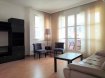 Appartement Location 1 chambre à Esch-sur-Alzette - 1 050 € Appartement très lumineux avec une magnifique vue dégagée sur les toits de la ville, au 3e étage (avec ascenseur), au pied des commerces et toutes commodités.
L’appartement dispose :
Un hall d'entrée, un salon/salle à manger s'ouvrant sur deux balcons calmes et ensoleillés, une cuisine entièrement équipée et séparée, un WC séparé, une chambre à coucher et une salle d’eau + WC.
À ceux-ci s'ajoute une cave privative.
Possibilité de louer un emplacement intérieur pour 190€/mois.
Agence ELSA'HOME à votre écoute pour la concrétisation de vos projets en toute confiance.