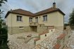 Maison Vente 2 chambres à Vibraye - 159 490 € VIBRAYE. C IMMOBILIER vous propose à VIBRAYE, un pavillon impeccable sur sous-sol total offrant: entrée, cuisine aménagée, séjour-salon avec cheminée insert d'environ 50 m2, deux chambres, salle de bains, WC. Garage pour deux véhicules. Lingerie. Cave. Terrain clos de 1970 m2. Accès sans escalier.