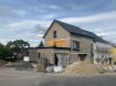 Maison individuelle Vente 4 chambres à Schouweiler - 1 222 410 € -- FR --
LOT n° 1 COMPRENNANT:
- TERRAIN A BATIR
- CONSTRUCTION CLEF EN MAINS
- construction VENTE EN ETAT FUTURE ACHEVEMENT (vefa)
- construction selon plans autorisés
- maison jummelée 3 facades
- 4 chambres à coucher
- PEINTURE
- Aménagement Extérieur
- assurance TRC et décénnale
- étude de sol
- étude statique
- étanchité toiture plate
- frais de bureau de contrôle et sécurité
- Passeport énergétique
- Blower Test
- Plans Architecte autorisés
- Permis de bâtir
- inspection conduites inspection caméra
- nettoyage fin de chantier
- GARANTIE ACHEVEMENT
PRIX TERRAIN et CONSTRUTION CLEF EN MAINS
1.222.410' = PRIX tva 3% pour résident
1.272.410' = PRIX tva 17% pour investisseur
Ref agence :14