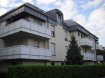 Appartement Location 2 chambres à Luxembourg - 1 650 € Annonce : Bereldange trés bel appartement
Location d'un appartement, cave et 2 emplacements, dont un extérieur et un intérieur qui se trouvent dans un quartier très calme proche de toutes commodités à Bereldange et à 5 min de la ville de Luxembourg.
L'appartement se compose d‘un hall d‘entrée de 7m2, d'un grand salon/Living, d'une cuisine avec balcon, le tout sur de 14m2, de 2 chambres de 15 m2 resp. 13 m2 et d'une salle de bain et d'un WC... le tout dans le côté cour, soit opposé de la rue (donc calme).
Dans la location, on y ajoute 2 emplacements dans la cour intérieure (voir photos)
L'appartement se situe idéalement proche de toutes commodités:
- université de Walferdange: 500m
- école primaire, crèche: 1000m
- centre médicale: 500m
- centre sportive, piscine, sauna : 1000m
- super marché: 1000m
- arrêt-bus vers Lux-ville et Kirchberg toutes les 10 minutes: 150 m
- arrêt-train à Walferdange: 500m
- l'accès à l'autoroute: 15 minutes
Remarque:
- De plus chauffage à gaz installée au mois de août 2016
- Nouvelle facade fraichement faite
- Changement de la porte d'Entrée
Disponible dès septembre 2017.
En cas de questions, n'hésitez pas à me contacter.