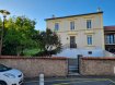 Maison Location 3 chambres à Clouange - 1 400 € c.c. MAISON DE MAITRE CLOUANGE . A 21 mn de Metz, 22 mn de Thionville et 39 mn du Luxembourg, venez découvrir cette magnifique Maison de Maitre d'une surface de 149 m2 située dans un quartier au calme. Dès l'entrée, vous serez accueilli par un long hall d'entrée donnant sur un bel escalier en bois menant à l'étage un palier distribue trois chambres spacieuses et lumineuses, une salle de bains concue pour maximiser le confort et l'intimité, un wc - Au rez-de-chaussée, une cuisine équipée et fonctionnelle, un bureau avec poutres apparentes, un lumineux séjour, salle manger, wc .- au sous-sol cave A l'extérieur vous serez enchantés par le vaste jardin où se mêlent détente et sérénité. L'agencement judicieux des espaces permet à chacun de profiter de son propre cadre de vie tout en partageant des moments de convivialité dans les pièces à vivre. Chauffage individuel au gaz, adoucisseur d'eau LOYER : 1 350 EUR + CHARGES 50 EUR (entretien adoucisseur d'eau et entretien chaudière) DEPOT DE GARANTIE : 1 350 EUR HONORAIRES D'AGENCED : 790 EUR CONTACT : 06.21.75.88.18