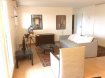 Appartement Location 1 chambre à Thionville - 900 € c.c. Très jolie F2 meublé d'exception dans une résidence récente et calme de Thionville qui se compose d'une entrée avec placard, une pièce de vie avec cuisine équipée et ouverte sur le séjour, avec canapé, table et chaises , une terrasse agréable et couverte, un grand placard avec coin buanderie, une chambre avec lit 2 pers., une salle d'eau avec douche. Un garage privatif accessible par l'ascenseur.