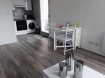 Appartement Vente à Metz - 94 000 € APPARTEMENT MEUBLE. METZ : IDEAL POUR INVESTISSEUR EN MEUBLE........ Appartement 1 pièce entièrement meublé, avec balcon, et parking privé. Spacieux, et meublé avec raffinement, à proximité de toutes commodités, transports, écoles, commerces, proche gare (10mn) à pieds, et le MUSE tout proche. Entée avec placard, cuisine entièrement équipée four, four micro-ondes, lave linge- sèche linge,téléviseur, meubles de rangement, table, décoration enfin cet appartement est complet. Loué meublé, vous ne vous souciez de rien le locataire est déjà dans la place. Montant du loyer 460 EUR+ 60 EUR de charges. PRIX : 94 000 EUR AGENCE VENNER METZ 03 87 63 60 09/06 37 62 27 13