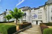 immohub, votre partenaire immobilier à Leudelange, a le plaisir de vous présenter ce magnifique appartement situé au premier étage d'une résidence soignée de 12 unités.

Bénéficiant d'un emplacement stratégique, ce bien offre un cadre de vie agréable et fonctionnel. Il se compose d'une chambre à coucher, d'un séjour lumineux avec cuisine ouverte entièrement équipée, d'un balcon orienté sud-est, ainsi que d'un emplacement de parking intérieur, d'une cave privative et d'un accès à une buanderie commune.

Composition du bien:
-Hall d'entrée : 2,70 m2, équipé d'un interphone
-Séjour avec cuisine ouverte entièrement équipée et accès au balcon : 22,75 m2
-Chambre à coucher : 11,80 m2
-Salle de douche : 3,70 m2
-Balcon : 4,00 m2, orienté sud-est

Informations complémentaires:
-Année de construction : 1999
-Surface utile : 44,42 m2
-Disponible immédiatement
-Double vitrage, châssis en PVC et volets roulants manuels
-Chauffage au gaz?
-Classe énergétique : __ / __
-Charges mensuelles : 250 €
-Électroménagers de marque Electrolux et AEG
-Emplacement de parking intérieur
-Cave privative de 4,76 m2, équipée d'une prise électrique
-Première occupation après un nettoyage complet ainsi que la rénovation de la cuisine et des installations sanitaires
-Garage et cave situés au rez-de-chaussée
-Résidence avec ascenseur

Conditions de location:
-Contrat de travail à durée indéterminée (CDI) requis
-Garantie locative : 2 mois de loyer
-Assurance responsabilité locative obligatoire
-Bail d'une durée d'un an, renouvelable par tacite reconduction
-Animaux non admis
-Appartement non-fumeur
-Occupation maximale : 2 personnes (couple) ou 1 personne seule