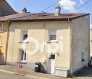 Maison Vente 3 chambres à Audun-le-Tiche - 148 400 € ORPI Villerupt Immobilier : Maison mitoyenne renovée . Elle se compose d'une entrée sur cuisine équipée ouverte sur salon/séjour. A l'étage, la maison dispose de deux chambres et d'une salle de bains avec baignoire et wc. Les combles sont aménagés en une grande chambre parentale composée d'une buanderie et d'une salle de douche. . La maison ne dispose pas de jardin. Double vitrage PVC avec volet roulant - Chauffage individuel au gaz . Belle opportunité à voir. VISITE VIRTUELLE SUR DEMANDE. CONTACTER AURORE AU 06 78 34 12 12. 148400 euros Honoraires à la charge du vendeur.