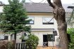 Maison mitoyenne Vente 3 chambres à Luxembourg-Bonnevoie - 950 000 € -------SOUS COMPROMIS --------
Luxembourg Bonnevoie, rue Tony Dutreux, belle maison mitoyenne de 1983 sur 1,96 are de terrain, de +- 140 m2 habitables et comprenant : entrée, WC séparé, living et salle à manger avec accès terrasse et jardin, cuisine équipée séparée avec accès terrasse, une terrasse avec marquise, jardin, premier étage : hall de distribution, trois chambres à coucher, grande salle de bains avec WC, combles aménageables avec possibilité de créer deux chambres supplémentaires et une salle de bains ainsi qu’un espace mezzanine superposé. Sous-sol : buanderie avec douche, chaudière au gaz de 2005, une chambre d’amis, débarras situé sous terrasse, garage, cage d’escalier extérieure pour accès terrasse et jardin.
Libre à l’acte
Contact et visites : Madame Nassim TOLOUI téléphone : 691 120 478