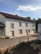 Maison Vente 3 chambres à Mertzig - 540 000 € Très belle maison avec beau jardin situé dans une rue tranquille.
Elle se compose de:
Sous-sol de +/- 50m2
Garage pour une voiture, buanderie, chaufferie avec chaudière à mazout (budeurs) année 1998, 2 caves et un débarras
Rez-de-chaussée
Hall, Cuisine séparée de 16m2, salon / salle à manger de 25 m2, deuxième hall
1 étage
3 chambres, une salle de bains et une salle de douche
Grenier aménageable