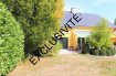 Maison mitoyenne Vente 4 chambres à Bascharage - 1 199 000 € !!! EN VENTE !!!
Belle maison individuelle, sur un terrain de 10,12 ares, située dans une rue sans issue et dans un beau quartier résidentiel.
Ce bien lumineux et soigné avec de très grands espaces de vie et offrant une surface habitable de +/- 250 m², a été construit en 1998.
La maison se compose sur 2 niveaux habitables, rez-de-chaussée et 1er étage.
Elle a été conçue en privilégiant le confort de vie et la convivialité. Les pièces de vie, c'est-à-dire, salon, salle à manger et cuisine équipée ont un accès direct vers l'extérieur. Au même niveau vous trouverez aussi un bureau, ainsi qu'un wc séparé.
À l'étage se composant de 2 chambres à coucher, une salle de bain et d'une grande suite parentale avec salle de bain (baignoire, douche et double vasque) ainsi qu'un beau, grand et vrai dressing sur mesure.
Au sous-sol nous avons, une cave, une buanderie ainsi qu'une pièce aménagée pour une salle de spa avec salle de douche déjà existante.
Garage pour 2-3 voitures.
Le tout entouré d'un magnifique jardin, constitué de petits et moyens arbustes, d'arbres nains, bambous et diverses fleurs.
Pour tout renseignements complémentaires ou une visite (visites également possibles le samedi sur rdv), veuillez contacter le 28.66.39.1.
Ref agence :72744