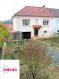 Maison Vente 3 chambres à Ars-sur-Moselle - 160 500 € L'Immobilière Delarue vous propose sur les hauteurs de Ars sur Moselle une maison mitoyenne de 93 m2 dans une rue calme et tranquille.Ce bien dispose au RdC d'un garage, une chaufferie avec chaudière au fioul (moins de 10 ans) et d'une cave.Le 1er étage est composé d'une cuisine, un séjour, un salon, un WC, une salle de bains et 1 chambre.Au 2ème étage, 2 chambres.La maison est érigée sur un terrain d'une superficie de 3 ares et 32 ca.Plusieurs travaux sont à prévoir pour conforter ce bien et le remettre au gout du jour.Proximité des écoles maternelles|primaires à moins de 200 mètres et moins de 5 minutes à pieds du centre ville (commerces, gare et transports en communs).*** Ce bien est vendu dans le cadre d'une succession familiale et les propriétaires sont ouverts à la négociation. ***Le prix de vente est de 177000 ' et les honoraires sont intégralement à la charge des vendeurs.