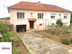 Maison Vente 3 chambres à Ars-sur-Moselle - 149 100 € L'Immobilière Delarue vous propose sur les hauteurs de Ars sur Moselle une maison mitoyenne de 93 m2 dans une rue calme et tranquille.Ce bien dispose au RdC d'un garage, une chaufferie avec chaudière au fioul (moins de 10 ans) et d'une cave.Le 1er étage est composé d'une cuisine, un séjour, un salon, un WC, une salle de bains et 1 chambre.Au 2ème étage, 2 chambres.La maison est érigée sur un terrain d'une superficie de 3 ares et 32 ca.Plusieurs travaux sont à prévoir pour conforter ce bien et le remettre au gout du jour.Proximité des écoles maternelles|primaires à moins de 200 mètres et moins de 5 minutes à pieds du centre ville (commerces, gare et transports en communs).*** Ce bien est vendu dans le cadre d'une succession familiale et les propriétaires sont ouverts à la négociation. ***Le prix de vente est de 149 100 ' et les honoraires sont intégralement à la charge des vendeurs.