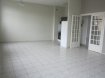 Appartement Location 3 chambres à Cambrai - 670 € c.c. En centre ville appartement Type 4 situé au 1er étage comprenant : hall d'entrée avec placard, cuisine équipée ouverte sur salon/séjour, SDB, WC, 3 chambres dont 2 contiguës. 1 placard de rangement - chauffage électrique. loyer 650 € + 20 € de provision pour les communs et la taxe sur les ordures ménagères. honoraires 617.50 € à la charge du locataire et 618.50 € à la charge du bailleur ( 25% pour la visite, 35% pour le dossier et le bail, 35% pour l'état des lieux et 1 € d'entremise au bailleur) à régler à la signature du bail.