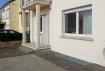 Bureau Location à Strassen - 1 500 € -- FR --Bureaux à louer situés à Strassen route d'Arlon de 67 m2 au rez-de-chaussée, comprenant: Hall d'entrée, WC séparé, salle de douche, cuisine équipée, 2 pièces ou bureaux, gge fermé à l'arrière de la résidence, cave, buanderie, parking public à proximité.Disponible en août 2019Ref agence :103190