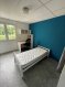 Appartement Location 1 chambre à Brunstatt - 350 € c.c. Face au Campus Universitaire MULHOUSE Illberg, nous vous proposons ce Studio Meublé de 14m² situé au 1er étage.
Il est composé :
- 1 Pièce Principale avec Placard, Lit, Bureau,
- 1 Coin Cuisine avec Frigo, Plaques de Cuisson,
- 1 Salle d'Eau avec douche, lavabo et WC.
Le Chauffage et l'Eau chaude sont individuels électrique.
Cette Résidence comprend également une Laverie et un Local Vélo.