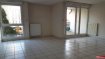 Appartement Vente 2 chambres à Laxou - 179 000 € LAXOU APPARTEMENT - TERRASSE ET GARAGE. LAXOU dans le Secteur Recherché du Médreville! Dans une Résidence de 1997, Sécurisée, Entretenue,Calme! Et à proximité immédiate des commerces, Transports en commun, Ecoles, IUT...Appartement Fonctionnel et en Bon Etat de 83m2 offrant: Entrée avec Placards, Séjour de 29m2 avec de larges baies vitrées laissant entrer la Lumière et avec accès sur une Terrasse exposée plein SUD! Salle de bains avec deux vasques, 2 Chambres dont une avec Placards et une avec Balcon sont elle 'côté Jardin' pour des nuits paisibles.Cuisine Équipé avec Balcon et Cellier (Chaudière individuelle Gaz très Récente). Une Cave et Un Garage (box individuel fermé) en sous-sol! www.agencedeboufflers.fr