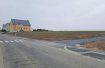 Maison mitoyenne Vente 5 chambres à Roodt (Redange) - 612 440 € RE/MAX, spécialiste de l'immobilier au Grand-Duché de Luxembourg, vous propose à la vente cette maison en future construction LOT 4 située dans un nouveau lotissement très calme sur un terrain de +- 4,52 ares et comprenant:
RDC : un hall, une cuisine ouverte sur un living avec accès sur une terrasse arrière, un local technique, un garage pour une voiture et un WC séparé.
Etage +1 : un hall de nuit, 3 chambres à coucher dont une avec un dressing et une salle de douche, un WC séparé et une salle de bains.
Comble : un halle de nuit, 2 chambres à coucher et une salle de douche.
Volets avec commandes motorisées
Chauffage au sol
Terrain avec contrat de construction pour une maison sur le terrain lot 4
Le prix s'entend à 3% TVA (sous réserve d'acceptation par l'Administration de l'Enregistrement).
Classe énergétique A-B ( réglementation grand-ducale au 01/01/2015 )
Ref agence :Roodt/Ell Lot 4