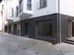 Local commercial Location à Ettelbruck - 1 100 € Local de commerce de 55 m2 avec trois grandes fenêtres, débarras et un WC séparé au rez-de-chaussée, située à quelques mètres de la zone piétonne.
Possibilité de louer un emplacement intérieur à 120'/mois.
Disponibilité: de suite
Ref agence :1097