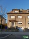 Maison jumelée Vente à Dudelange - 650 000 € Tempocasa Mondorf vous propose en exclusivité unes très belle maison libre de 3 cotés d'environ 150m² sur un terrain de 4 ares à RÉNOVER ENTIÈREMENT SAUF TOIT ET CHAUDIÈRE!!! Située à Dudelange dans un quartier très calme à 5 min du centre, de la gare et autoroute, la maison est composée comme suit :
RDC
- Hall d'entrée
- Salon/Séjour avec un accès à la terrasse et au jardin
- Cuisine équipée Fermée
- WC séparé
1er étage:
- 3 grandes chambres environ 15m²
- Une Salle de bain
Sous -Combles:
- Une grande chambre avec dressing
- Une partie de comble non aménagée possibilité faire petit studio 30m²
Cave :
- Salle de douche avec WC
- Débarras
- Garage
- Buanderie avec accès au jardin
- Chaufferie
La maison est située dans une rue très calme proche de toutes les commodités, avec jardin terrasse et garage.
A voir Absolument!
Pour plus d'informations veuillez nous contacter au 00 352 26 54 31 48
Ref agence :5939649