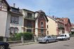 Appartement Location 2 chambres à Riedisheim - 550 € RIEDISHEIM : proche centre et super U appart F 4 - 80 m² - en r.d.c pte maison de ville
dégagement - salon et séjour 2 ch - cuis aménagée - salle d'eau
agréable jardin commun sur l 'arrière
chauff collectif fuel - eau chaude ind élec
libre
Loyer : 550 + 160 charges