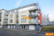 Penthouse Vente 1 chambre à Luxembourg-Belair - 760 000 € SOUS COMPROMIS
Luxembourg Belair, 4 rue Fernand Mertens.
Appartement/Penthouse au 3e et dernier étage d'une construction récente ( 2008 ) comprenant :un hall d'entrée, séjour/salle à manger avec cuisine ouverte, une chambre à coucher spacieuse, une salle de bains avec baignoire, douch et WC.
On dispose également d'un WC séparé, terrasse à l'avant (16m2) et à l'arrière(9,95m2) de l'appartement ainsi q'une cave au sous-sol.
Un parking intérieur fait partie du lot ainsi que du prix de vente.
L'appartement est actuellement loué, et le bail est reconduit de manière tacite d'année en année .
Ref agence :24