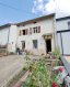 Maison Vente 3 chambres à Holling - 66 000 € HOLLING. Maison de village à rénover se composant au rez de chaussée d'un couloir traversant donnant sur un dégagement avec WC, un séjour, une cuisine indépendante et à l'étage une salle d'eau, 3 chambres et grenier. Le tout sur un terrain de 4 ares 23 avec dépendances.