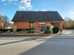 Bungalow Vente 4 chambres à Ell - 829 000 € Agréable maison style bungalow (2 chambres et sdd en plus dans les combles).
A gauche de l'entrée, beau séjour sur la profondeur de la maison, ensuite une cuisine équipée avec débarras et sortie sur terrasse.
Un hall de nuit dessert une salle de bain ainsi que 2 chambres.
Tout à droite se situe un grand garage avec un escalier menant aux combles.
Beau jardin, situation centrale
Objet pouvant intéresser les promoteurs. Possibilité d'utiliser le terrain pour la construction de 4 appartements