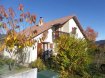Maison Vente 3 chambres à Remiremont - 182 000 € REMIREMONT MAISON comprenant : entrée, cuisine équipée, salon-séjour, 1 chambre, 1 salle de douche, 1 WC, en duplex mezzanine, 2 chambres, salle de bains, placard. Un garage. Terrain de 720 m² environ.
