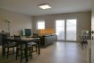 Appartement Location 2 chambres à Luxembourg-Merl - 2 100 € -- FR --Bel appartement meublé de 76 m2 situé au deuxième étage d'une résidence bien entretenue.L'appartement dispose de :Hall d'entrée + armoire encastrée, grand living/salle à manger avec accès au balcon,2 chambres à coucher, salle de bains + WC, WC séparé, balcon et 1 emplacement intérieur.A visiter.La route de Longwy se trouve dans le quartier de Merl à quelques minutes du centre de la Ville de Luxembourg.Ref agence :52