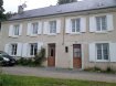 Maison Vente 4 chambres à Bessé-sur-Braye - 168 000 € Maison de caractère restaurée,. Maison de caractère comprenant : Au RDC : une cuisine, un salon, deux pièces supplèmentaires, wc A l'étage ; quatre chambres, un bureau, une salled'eau, une salle de bain et wc Grenier aménageable sur le tout. Dépendances : deux granges, une ancienne étable Deux caves Un jardin arboré de 5107 m2 avec un puit CONTACTEZ Laurence DEVILLERS Tél : 06 29 71 10 77