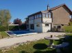 Maison Vente 4 chambres à Courcelles-Chaussy - 250 000 € Maison indépendante de 150m² Courcelles Chaussy. Grande maison indépendante sur sous sol complet de 150 m².Une grande cuisine équipée, 4 belles chambres dont une au sous-sol, un grand salon- salle à manger. Un accès terrasse à partir de la grande véranda.Au sous sol un bureau et un garage pouvant contenir 3 voitures.Un terrain de 7 ares 72, une piscine de 4x8 chauffée avec une pompe à chaleur.Tél : 0685297350 dont 4.17 % honoraires TTC à la charge de l'acquéreur.