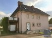 Appartement Vente 3 chambres à Alzingen - 1 085 000 € Coup de coeur garanti pour ce magnifique duplex entièrement remis à neuf situé à Alzingen dans une rue très calme proche de la campagne. Situé au 1er et 2ième étage de cet immeuble à 2 unités construit en 1992, cet appartement de 180 m2 se compose comme suit:sous-sol: double garage fermé, buanderie et caves privées, cave à vin climatisée.1er étage: hall avec Vidéophone, système d'alarme, placard sur mesure, WC sép.avec fenêtre, cuisine équipée neuve avec îlot centrale, salle à manger avec cheminée et accès sur la terrasse de 33 m2, Whirlpool, marquise.Au même étage, 2 chambres à coucher, une salle de douche, rangements sur mesure.2ième étage: Living ouvre sous toiture en mezzanine avec poêle scandinave, garde-corps en verre, grande chambre à coucher (parquet) salle de douche avec un sauna design en verre et bois, rangements sur mesure, grenier.En plus du double garage, un grand emplacement devant l'entrée est inclus dans cette vente.La situation parfaite à 5 min du Centre ville de Luxembourg mais au calme, le privilège d'habiter dans un petit immeuble ainsi que l'exécution très haut de gamme font que cet appartement-duplex garantit une qualité de vie exceptionnelle.Disponibilité: fin d'année 2017Ref agence :103333