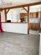 Maison Location 3 chambres à Lunéville - 600 € c.c. Charmante maison de ville au calme, composée au rez-de-chaussée d'une entrée, d'une cuisine aménagée (plaques gaz et hotte) ouverte sur le salon, une salle d'eau avec douche, et un toilette séparé, à l'étage trois chambres. Un sous-sol complet avec coin buanderie, un cabanon de jardin et un jardin spacieux.